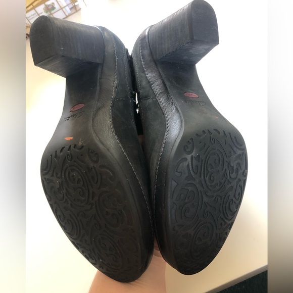 Clarks ActiveAir Leather Boots - Picture 8 of 9